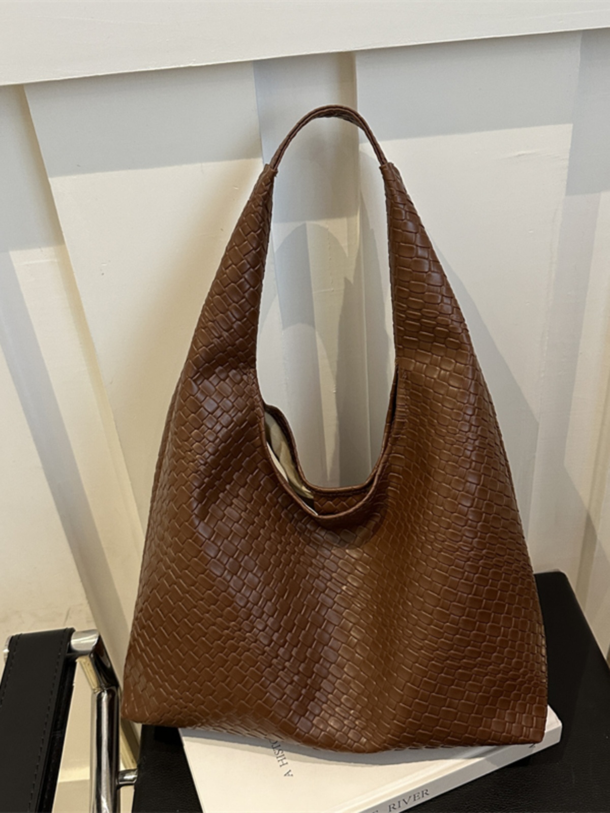 トレンディな通勤用織りトートバッグ レディース 大容量 シン - Women'S Young Bags のレビューと価格